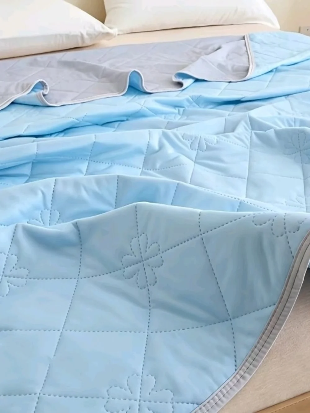Light Blue Quilted  Cooling Blanket King Size